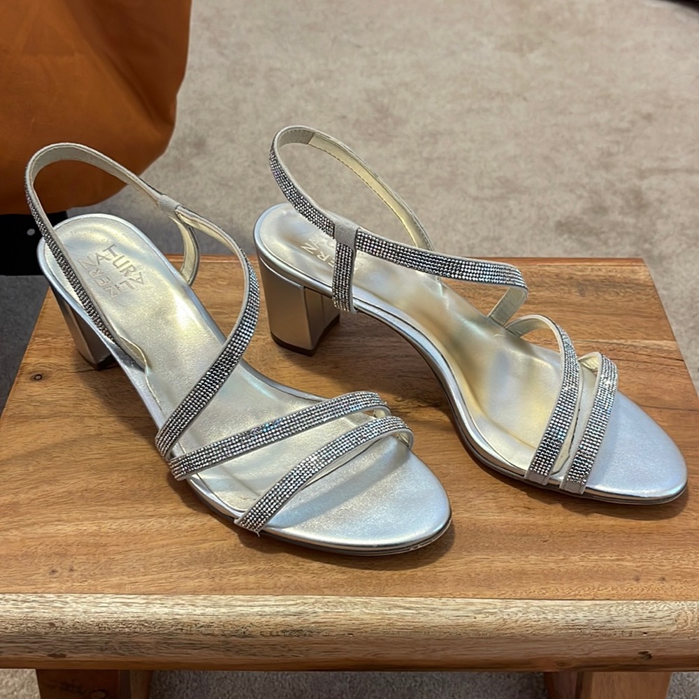 Naturalizer vanessa dress sandals